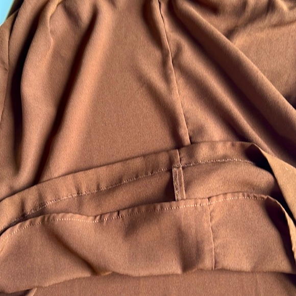 Le Chateau sleeveless top, toffee brown - Picture 6 of 6